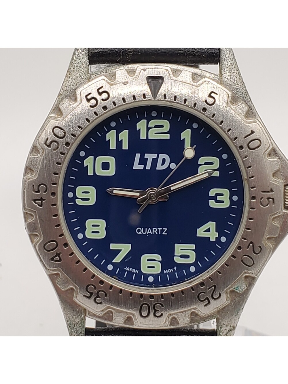 LTD Quartz Watch Mens 40mm Silver Tone Black Band New Battery